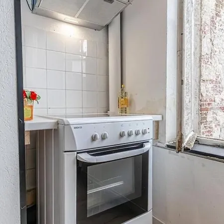 Modern 2-Bedroom Getaway In The Heart Of Ghent